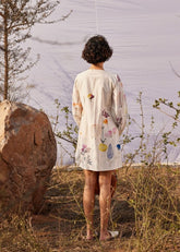 A Model Wearing White Cotton Mul Aam panna curated by Only Ethikal